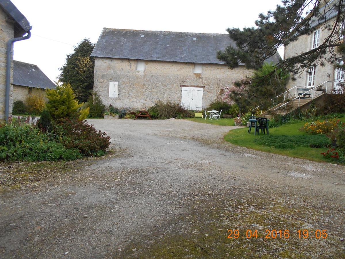 Sainte-Mère-Église フェーム マノワー ラ フィエ Bed & Breakfast エクステリア 写真